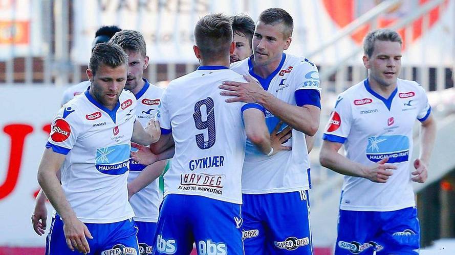 包含圣埃蒂安客场爆冷击败强敌，赢得关键胜利的词条