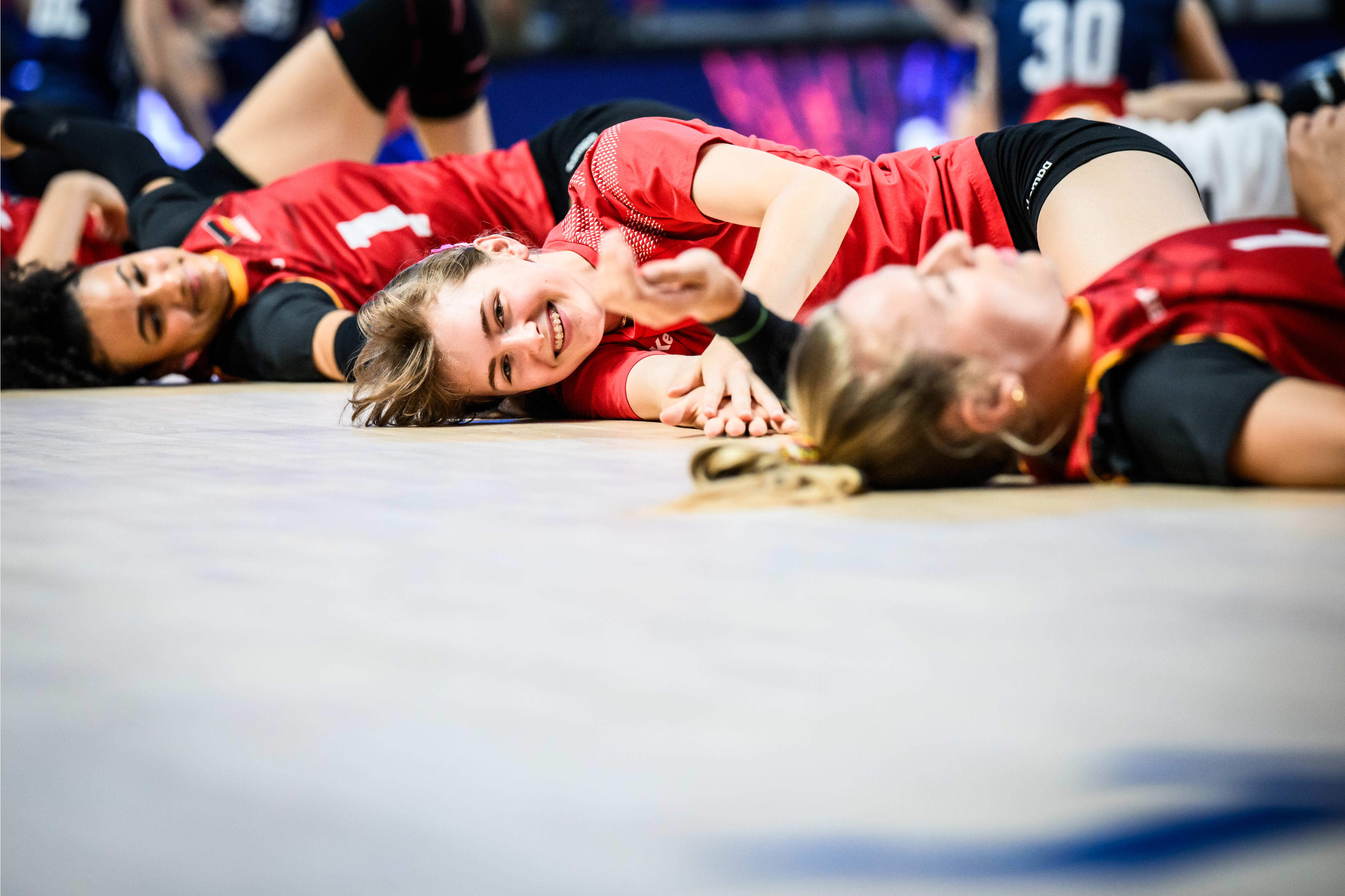 连胜终结！德国队排球赛事中意外挺进决赛的简单介绍