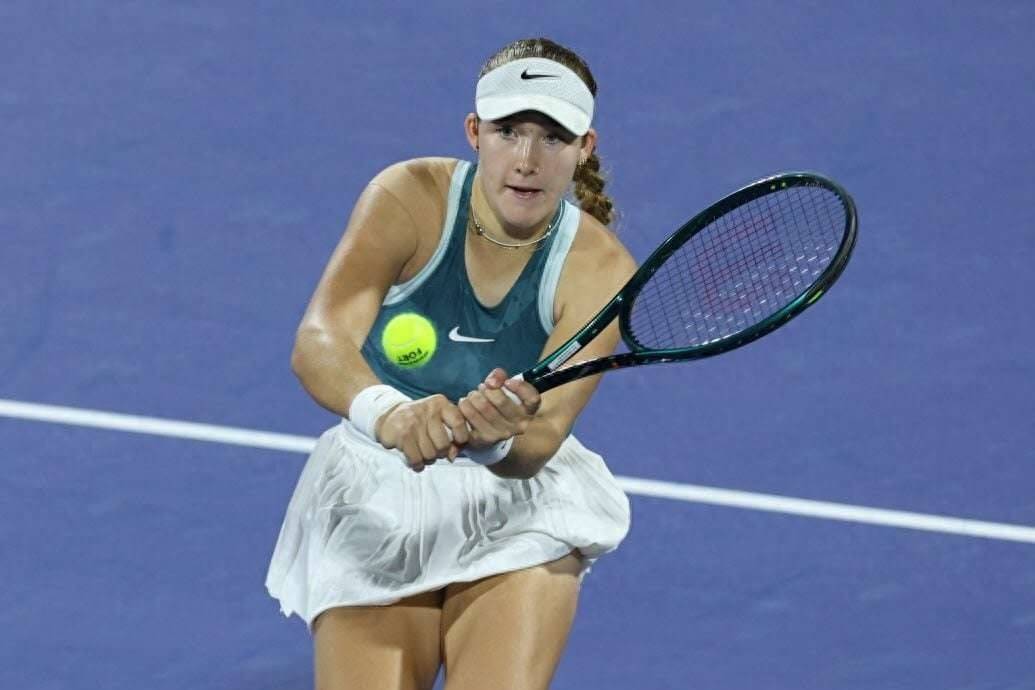 库里焦点对战，莎拉波娃与60激战DWG分钟，险胜胜负难料！